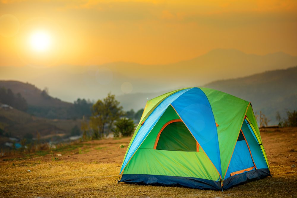 Les pires erreurs  ne jamais faire en camping: ne pas tester de l'quipement.