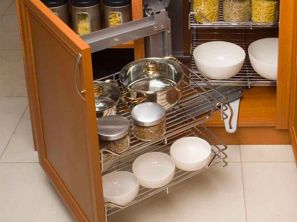 Ranger les armoires de cuisine: 10 trucs