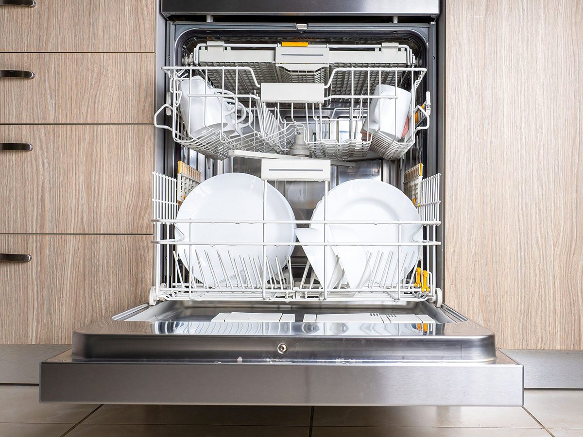 Comment nettoyer un lave-vaisselle et quels produits utiliser ?